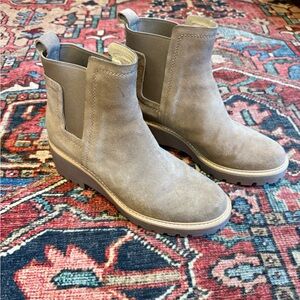 Dolce Vita Women's Suede Ankle Boots - Tan